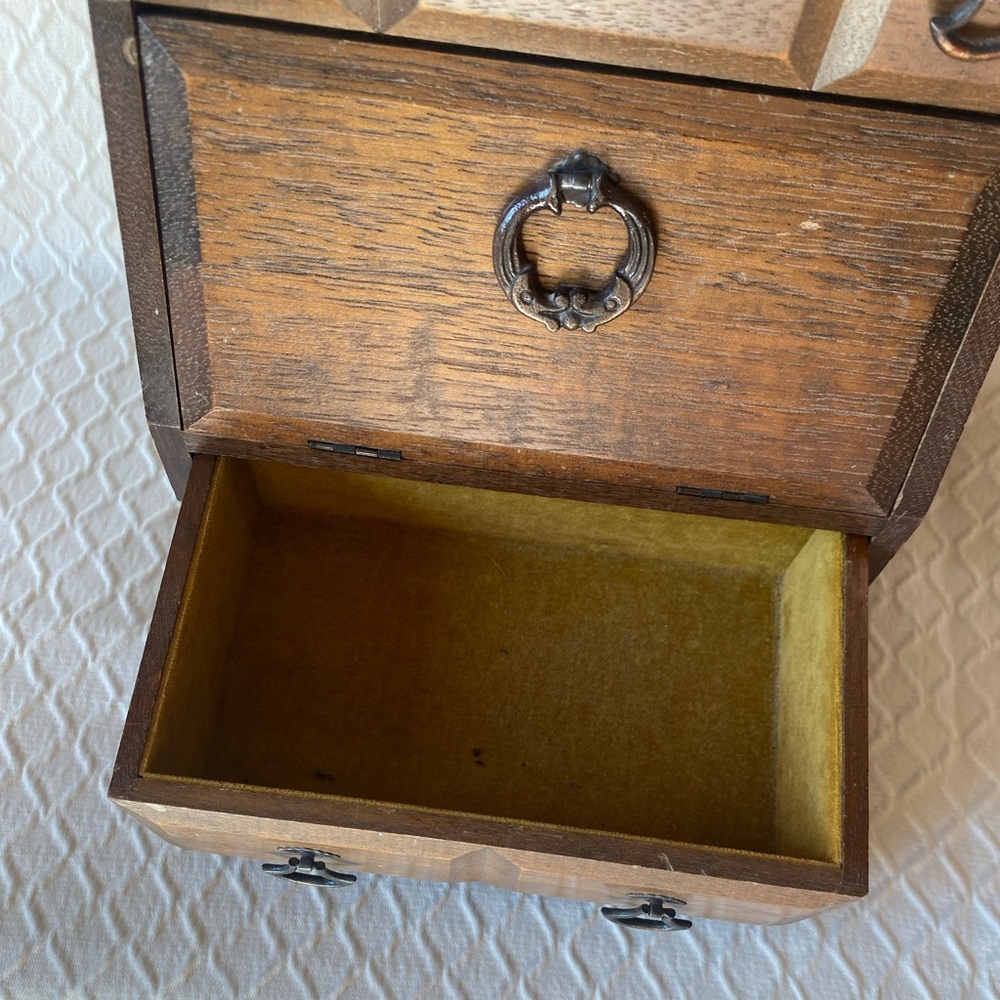 Vintage Wooden Trinket Box with Drop-Front Drawer - Brown. Vintage Music Box. - Picture 7 of 10